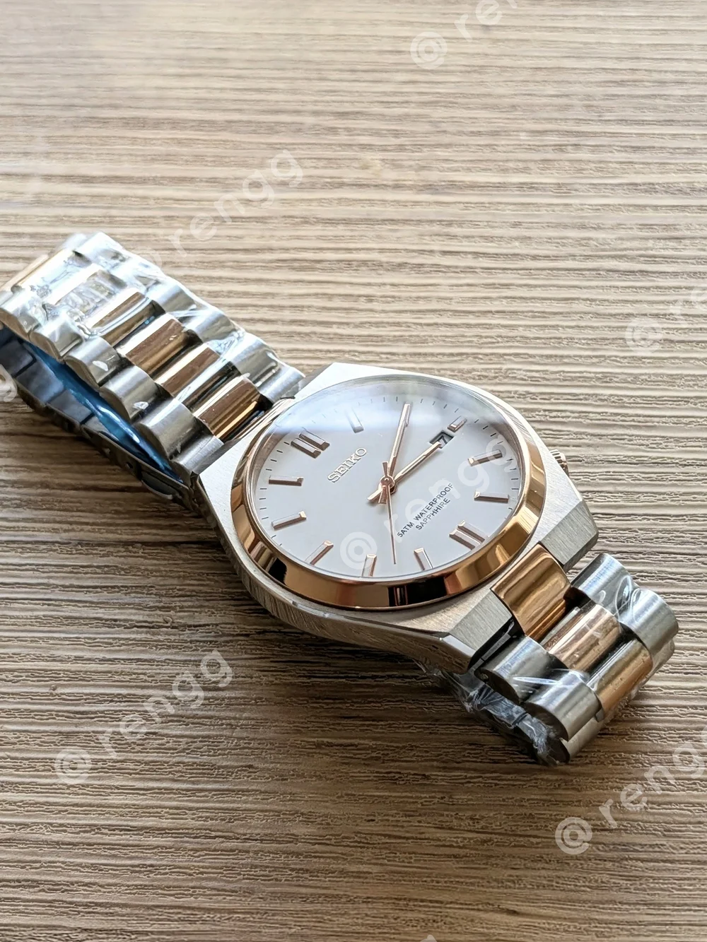 40mm White Seiko Two-Tone Stainless Steel Men's Mod Dress Watch Sapphire